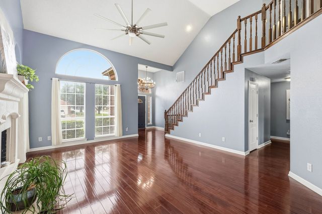 7221 Mccoy Drive, Watauga, TX 76148