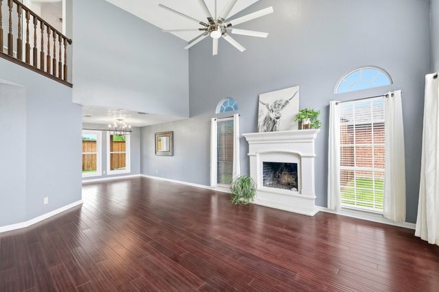 7221 Mccoy Drive, Watauga, TX 76148