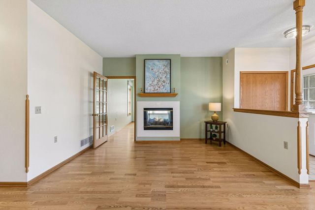 6936 Inverness Court 23, Inver Grove Heights, MN 55077