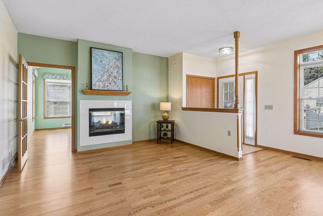 6936 Inverness Court 23, Inver Grove Heights, MN 55077