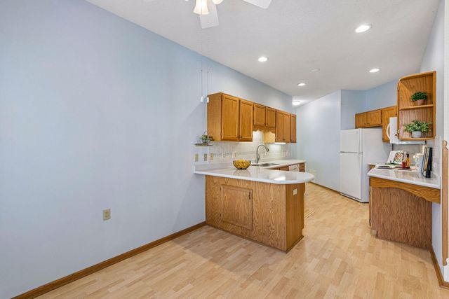 6936 Inverness Court 23, Inver Grove Heights, MN 55077