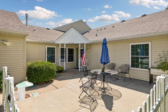 6936 Inverness Court 23, Inver Grove Heights, MN 55077