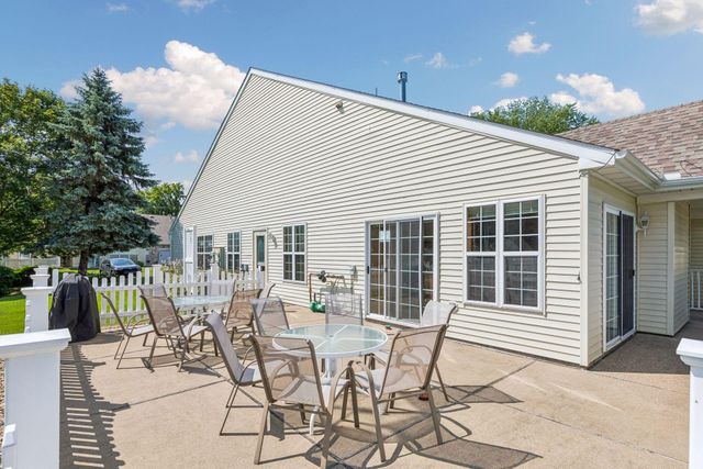6936 Inverness Court 23, Inver Grove Heights, MN 55077