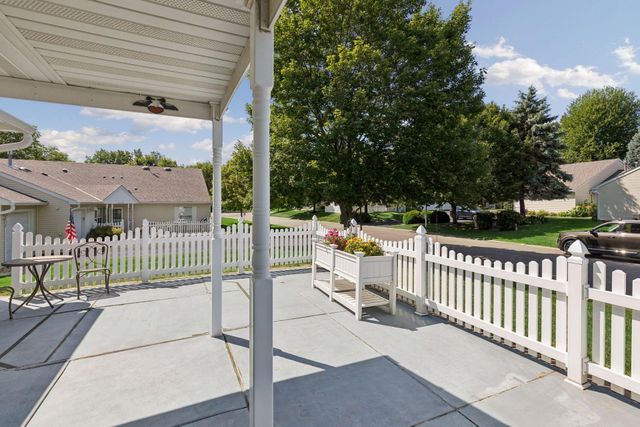 6936 Inverness Court 23, Inver Grove Heights, MN 55077