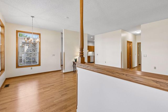 6936 Inverness Court 23, Inver Grove Heights, MN 55077