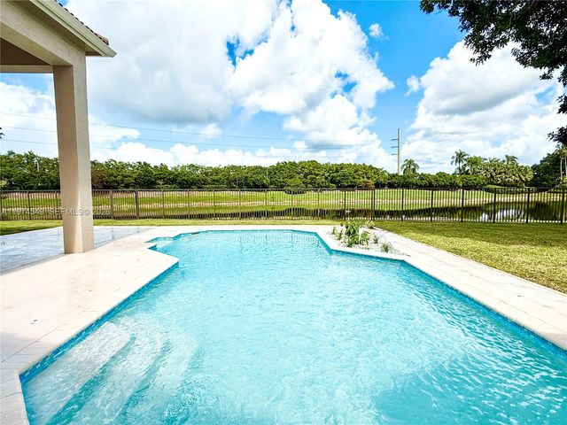 400 Alexandra Cir 0, Weston, FL 33326