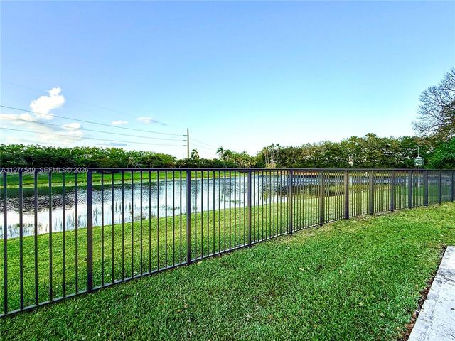 400 Alexandra Cir 0, Weston, FL 33326