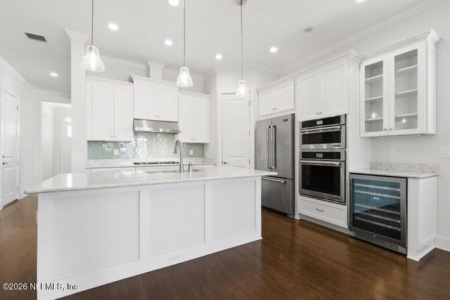 569 TIMBER BRIDGE Lane, Atlantic Beach, FL 32233