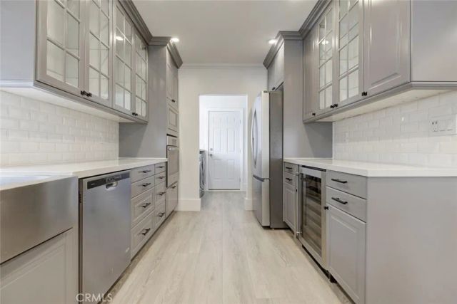 247 N Oak Avenue, Pasadena, CA 91107