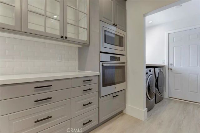 247 N Oak Avenue, Pasadena, CA 91107