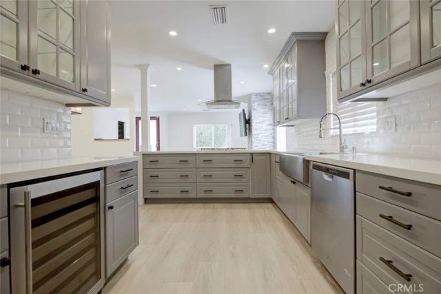 247 N Oak Avenue, Pasadena, CA 91107