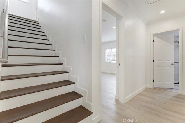 247 N Oak Avenue, Pasadena, CA 91107