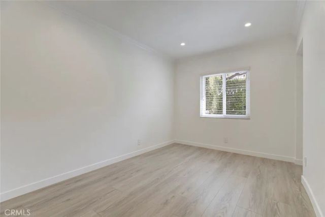 247 N Oak Avenue, Pasadena, CA 91107