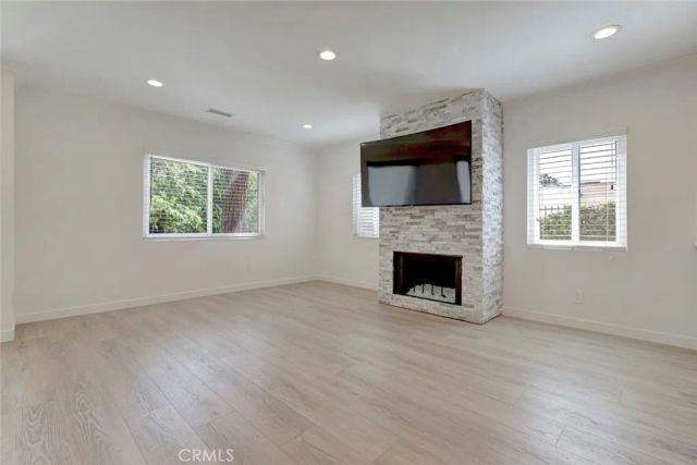 247 N Oak Avenue, Pasadena, CA 91107