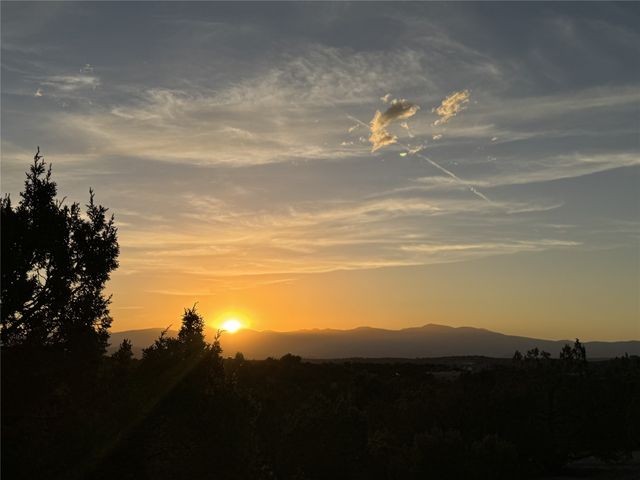 9-A Paseo Del Pajaro, Santa Fe, NM 87506