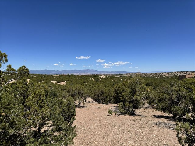 9-A Paseo Del Pajaro, Santa Fe, NM 87506
