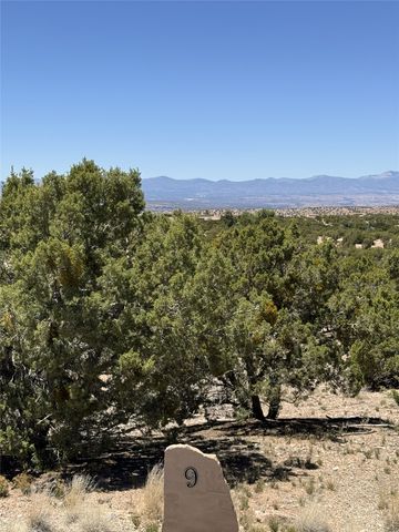 9-A Paseo Del Pajaro, Santa Fe, NM 87506