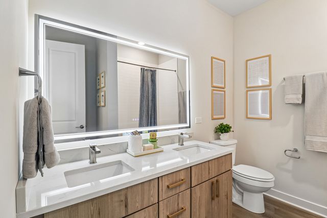 720 Thayer Street C1, Deerfield, IL 60015
