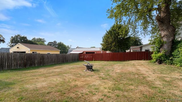 5981 Washington, Newfane, NY 14126