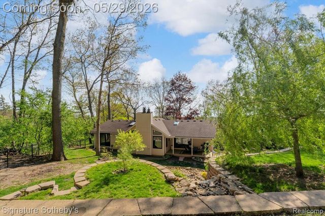 6692 Balmoral Terrace, Clarkston, MI 48346