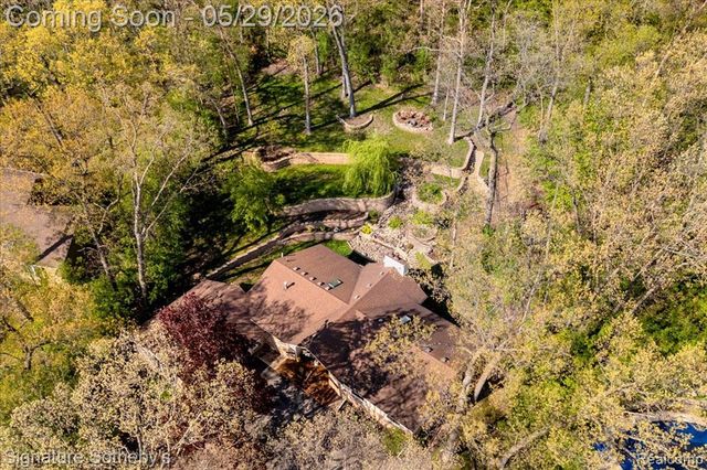 6692 Balmoral Terrace, Clarkston, MI 48346