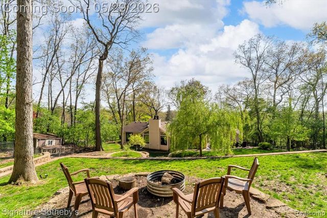 6692 Balmoral Terrace, Clarkston, MI 48346