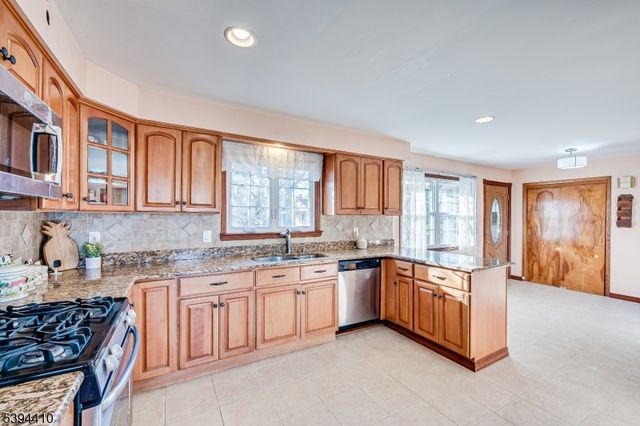 130 Woodrow Ave, Piscataway Twp., NJ 08854