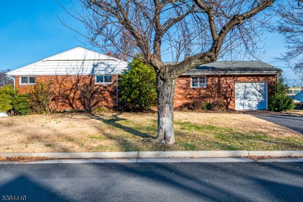 130 Woodrow Ave, Piscataway Twp., NJ 08854