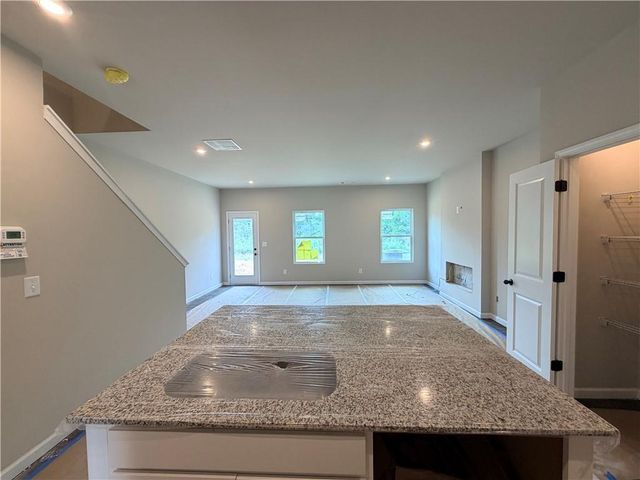 327 Rolling Green Road 101, Adairsville, GA 30103
