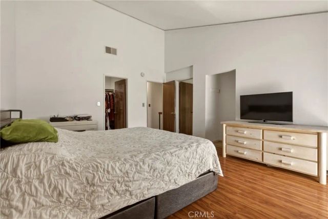 8933 Willis 15, Panorama City, CA 91402