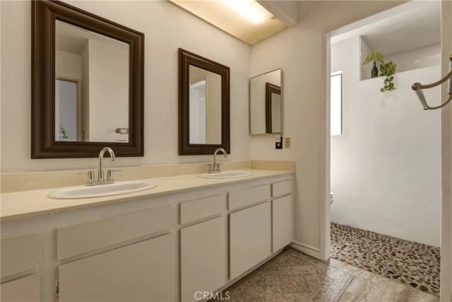 8933 Willis 15, Panorama City, CA 91402