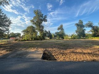 Channel Street, Lake Charles, LA 70601