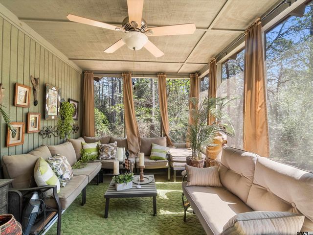 168 Hearthside Path, Holly Lake Ranch, TX 75765