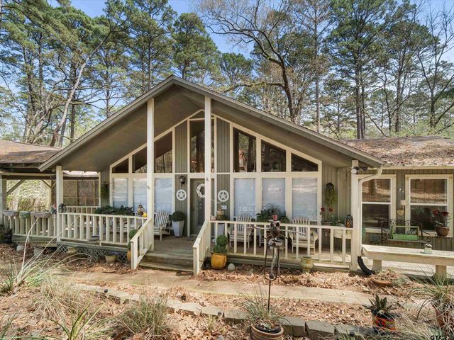 168 Hearthside Path, Holly Lake Ranch, TX 75765