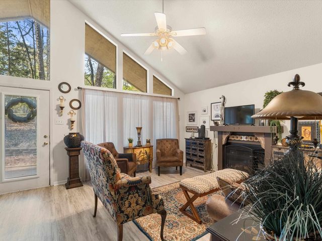 168 Hearthside Path, Holly Lake Ranch, TX 75765
