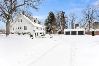 4391 Fruit Ridge Avenue NW, Grand Rapids, MI 49544