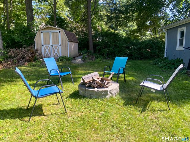 5 Seminole Trail, East Hampton, CT 06424