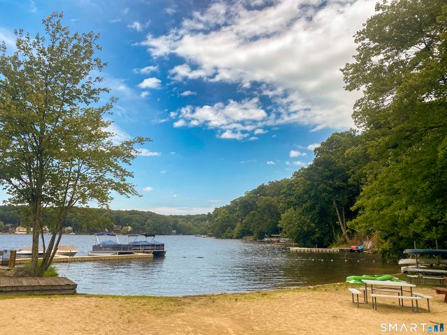 5 Seminole Trail, East Hampton, CT 06424