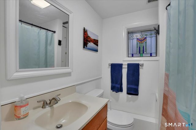 5 Seminole Trail, East Hampton, CT 06424