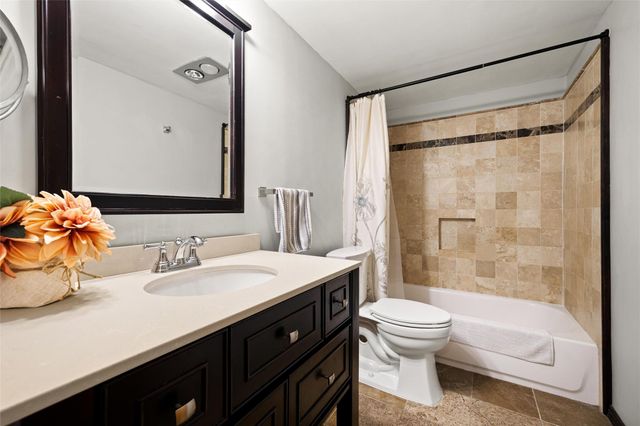 6110 Gardenridge HOLW, Austin, TX 78750