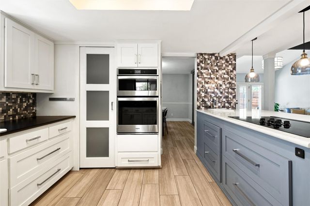 6110 Gardenridge HOLW, Austin, TX 78750