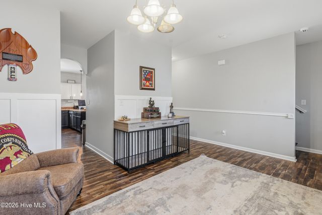 302 Sunbeam Court, Richlands, NC 28574