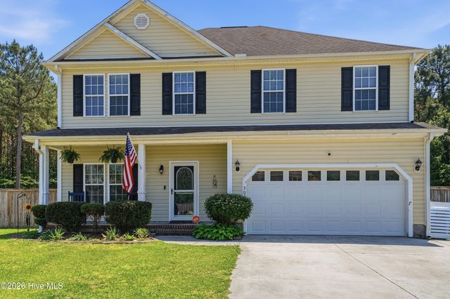 302 Sunbeam Court, Richlands, NC 28574