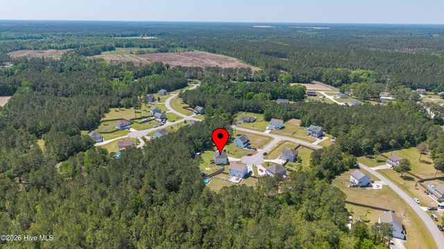 302 Sunbeam Court, Richlands, NC 28574