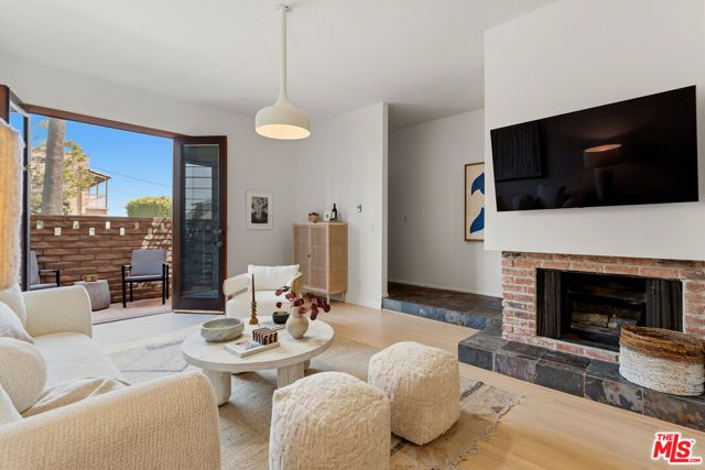 958 18th Street 4, Santa Monica, CA 90403