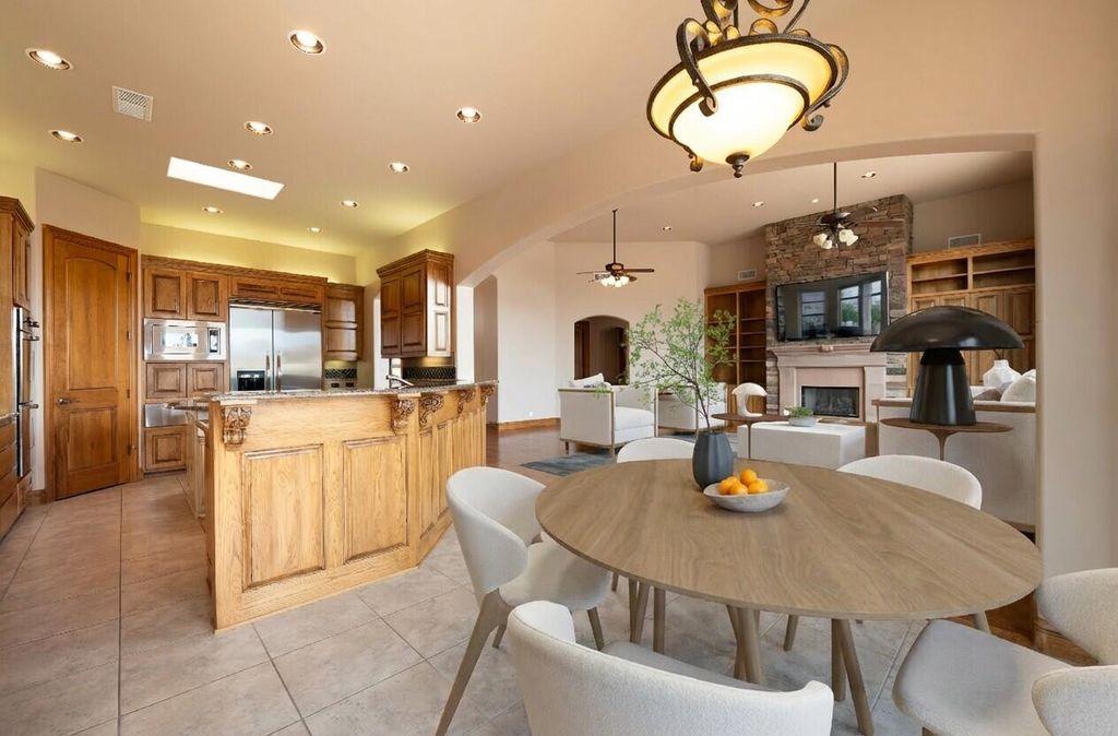 Image 13 of property listing at 13419 Wilderness Place NE, Albuquerque, NM 87111