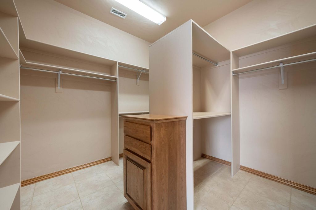 Image 29 of property listing at 13419 Wilderness Place NE, Albuquerque, NM 87111