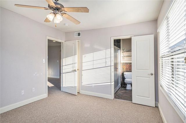 1102 W 46th Street 3, Kansas City, MO 64111