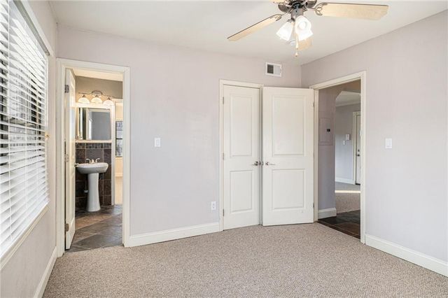 1102 W 46th Street 3, Kansas City, MO 64111