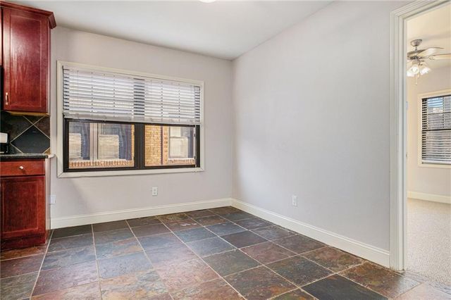 1102 W 46th Street 3, Kansas City, MO 64111